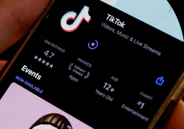 TikTok dice que está restableciendo su servicio en EEUU por la garantía recibida de Trump