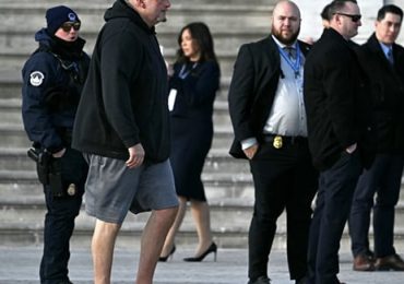 Video: Senador Fetterman asiste a la investidura de Donald Trump en shorts