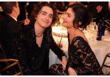 Timothée Chalamet y Kylie Jenner acaparan miradas en los Golden Globes 2025