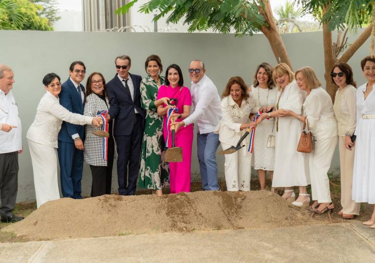 Raquel Arbaje impulsa construcción de hogar de acogida para familias de pacientes del hospital infantil Dr. Arturo Grullón