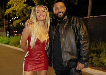 DJ Khaled enciende rumores de colaboración con Rihanna tras foto con Karol G