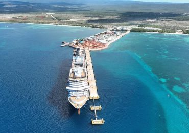 Port Cabo Rojo da la bienvenida al MS Rotterdam e inicia histórica temporada de cruceros en Pedernales