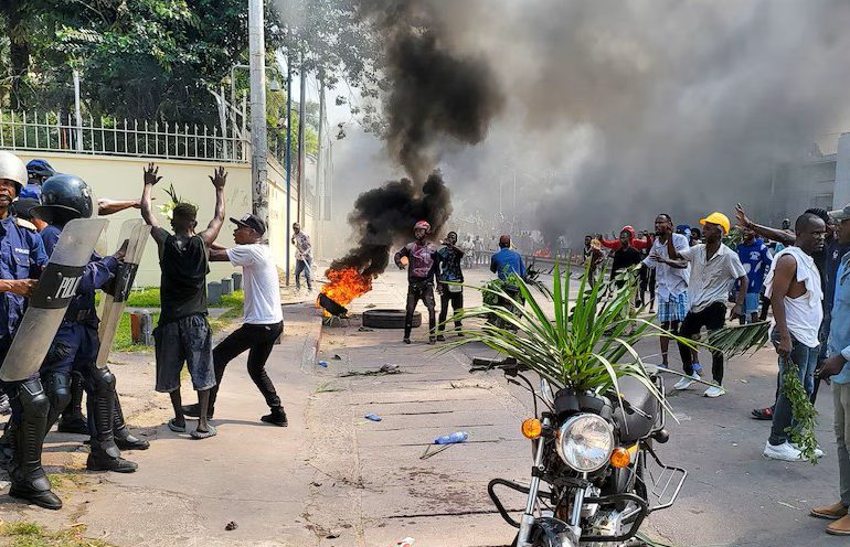 El Congo arde con saqueos y ataques a embajadas mientras rebeldes avanzan hacia Goma