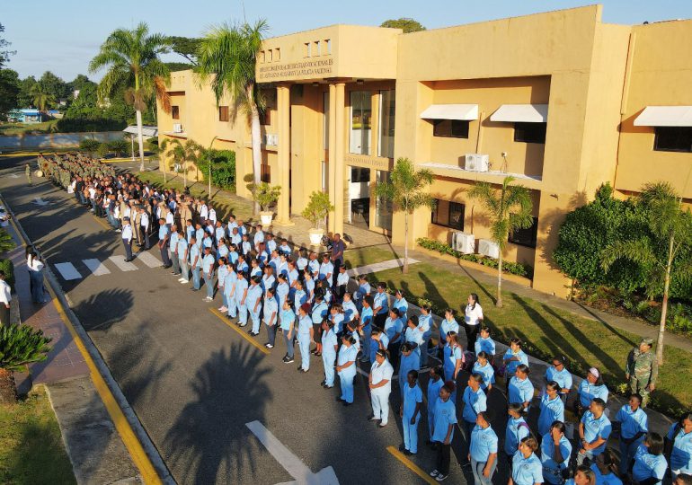 25 mil estudiantes de las Escuelas Vocacionales del Ministerio de Defensa inician docencia a nivel nacional