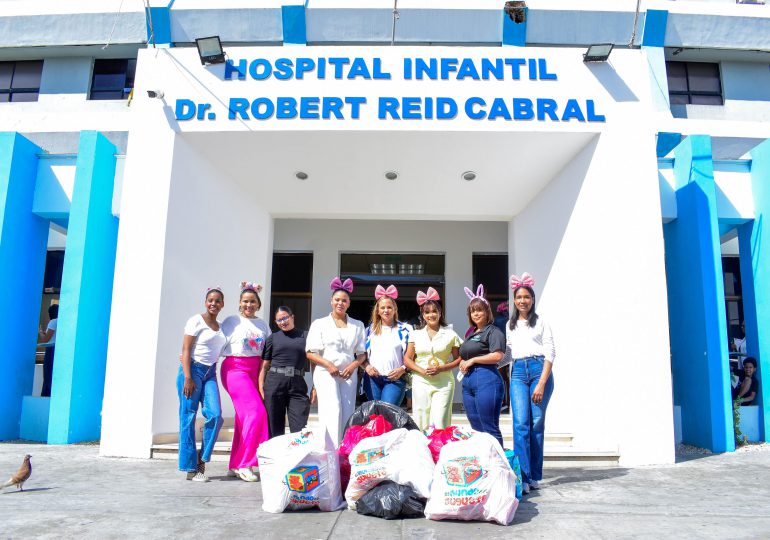 Fundación "Que Proteste Mi Cuerpo" lleva esperanza y alegría a niños hospitalizados del Robert Reid Cabral