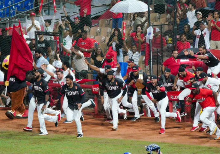 Escogido avanza a la Serie Final y enfrentarán a los bicampeones Tigres del Licey