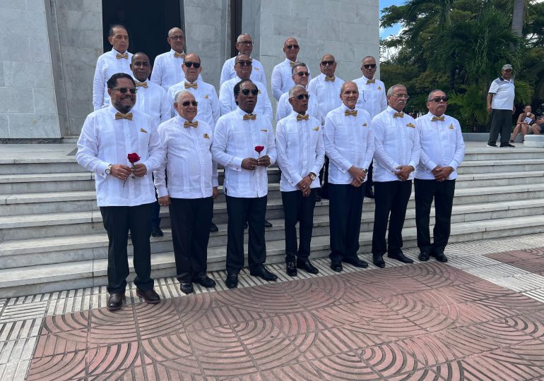 Décimo Octava promoción de cadetes de la Academia Batalla de las Carreras celebra 50 años