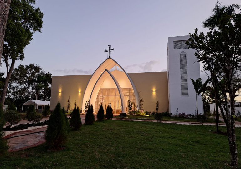 Inauguran nuevo templo en honor a la Virgen María de la Altagracia en Hoyoncito