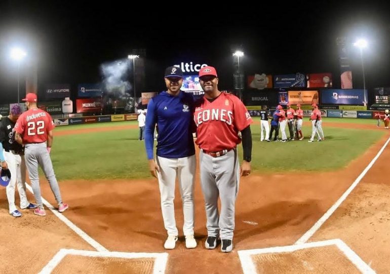 LIDOM convoca de urgencia dirigentes de Licey y Escogido por conflictos entre caminero y recoge bate