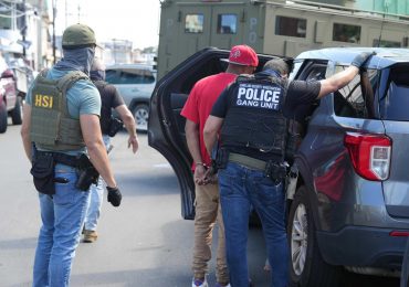 11 dominicanos aceptaron deportación voluntaria tras operativo en Puerto Rico