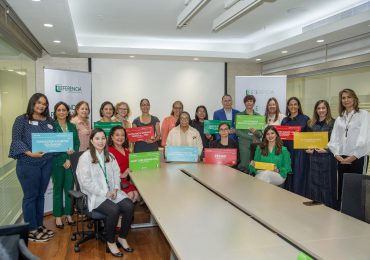 Referencia Laboratorio Clínico renueva su compromiso social con la “Agenda por la Vida 2025”