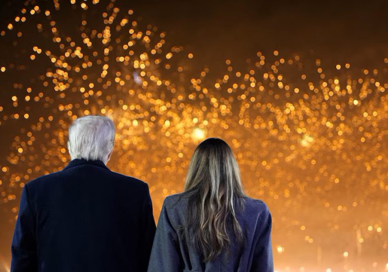 Donald Trump celebra su regreso a la Casa Blanca con fuegos artificiales y recepción privada en Virginia