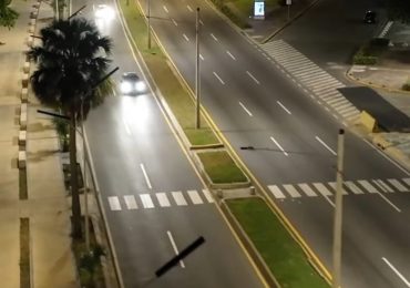 Alcaldesa Carolina Mejía visita malecón de Santo Domingo con nuevas luminarias LED