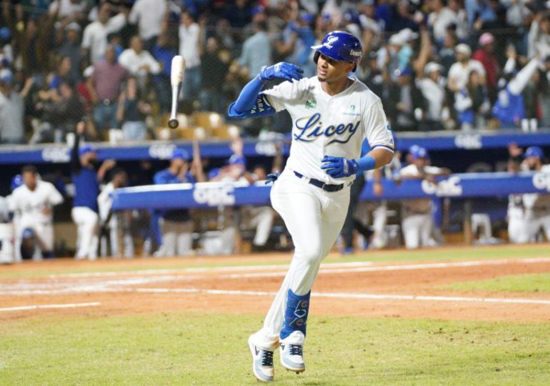 Licey elimina a las Águilas viniendo de atrás con jonrón de Alcántara