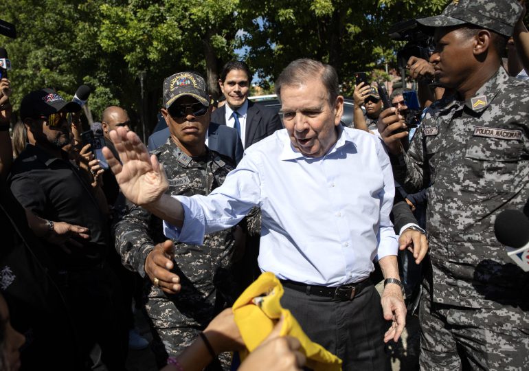 Edmundo González exige la liberación inmediata de María Corina Machado