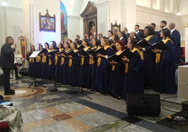 Sublime concierto navideño del Coro Arquidiocesano de Santiago