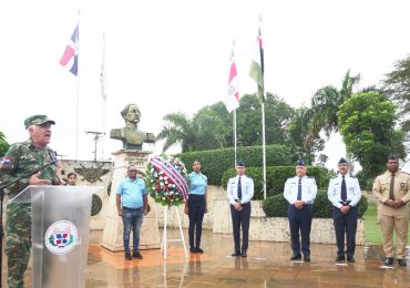 Escuelas Vocacionales del Ministerio de Defensa inician Ciclo Patriótico con homenaje a Juan Pablo Duarte