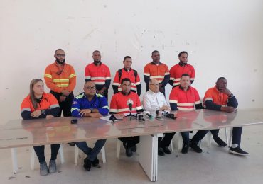 "Barrick Pueblo Viejo no ha realizado desalojo, lo que está haciendo es una reubicación", aseguran trabajadores