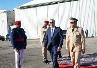 Presidente Abinader viaja este jueves a toma posesión gobernadora de Puerto Rico