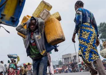 Miles de personas huyen en el Congo tras avances de grupos rebeldes