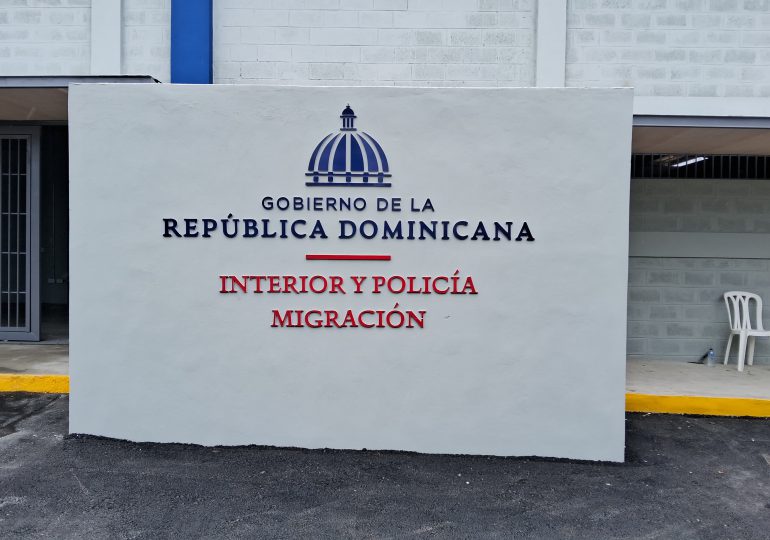 Canadiense apresado en Bávaro, requerido por la justicia de su país, está retenido en DGM para ser deportado