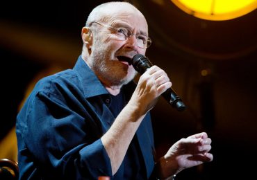 Phil Collins celebra su 74.º cumpleaños con un emotivo mensaje de Lily Collins