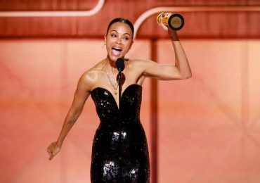 Zoe Saldaña hace historia: gana su primer Golden Globe y es celebrada como orgullo dominicano