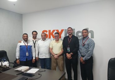 SkyHigh, única aerolínea en RD que permite a dominicanos ser capitanes sin previa certificación en el tipo de avión