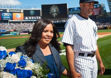 El exjugador de los Yankees Mariano Rivera y su esposa enfrentan demanda por presunto encubrimiento de abuso sexual infantil