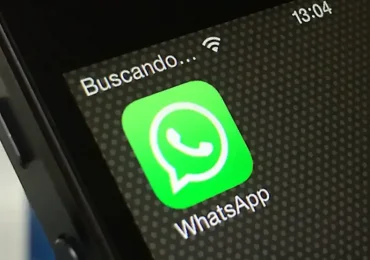 La CIA puede leer y escuchar tus mensajes de WhatsApp, confirma Mark Zuckerberg