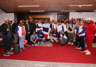 Los campeones nacionales y del Caribe, Leones del Escogido, llegan a República Dominicana