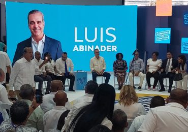 Presidente Abinader llega a Barrio Nuevo, Sabana Perdida para dar inicio al programa "El Gobierno Contigo"