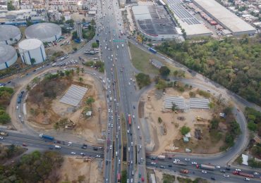 Llaman al gobierno agilizar trabajos de ampliación del kilómetro 9 de la autopista Duarte