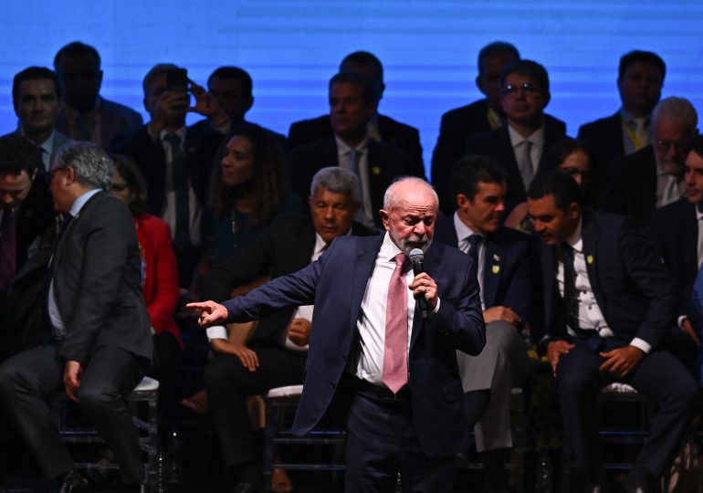 Lula plantea que se presentará a la reelección en 2026, si está al "100 % de salud"