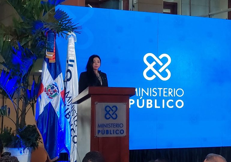 Yeni Berenice presenta los compromisos de su gestión en la Procuraduría