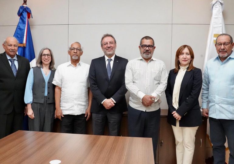 Minerd recibe a exministro de Portugal, Nuno Crato, para conocer estrategias educativas exitosas