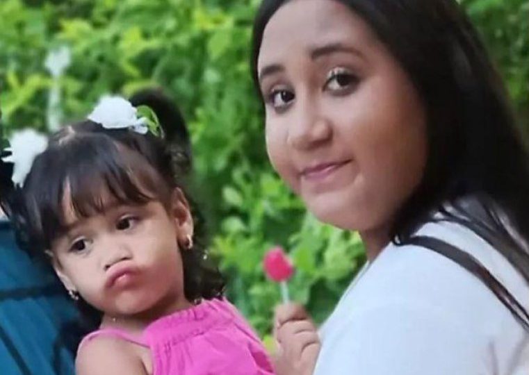 Enfermera y su hija de dos años mueren arrolladas por un grédar en San Francisco de Macorís