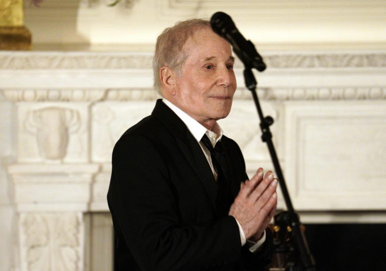 Paul Simon deja su retiro y regresa a los escenarios con una gira por Norteamérica