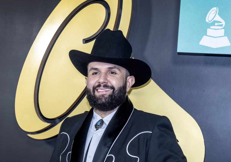 Boca Chueca, Vol. 1', de Carin León, gana el Grammy a mejor álbum de música  mexicana | RC Noticias