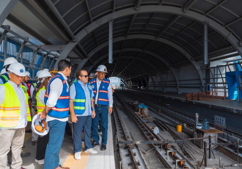 Paliza supervisa avances en la extensión de la Línea 2C del Metro hacia Los Alcarrizos; entrará en funcionamiento a finales de año