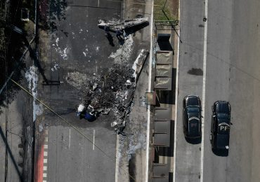 Un avión cae en plena avenida de Sao Paulo y deja dos muertos y seis heridos