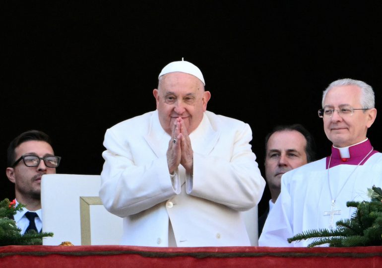 La salud del papa registra una "leve mejoría", anuncia el Vaticano