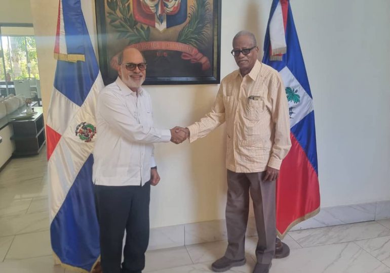 Fritz Lonchamp asume como embajador de Haití en República Dominicana