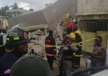 Concluyen labores de rescate tras derrumbe en Villa Nazaret, La Romana