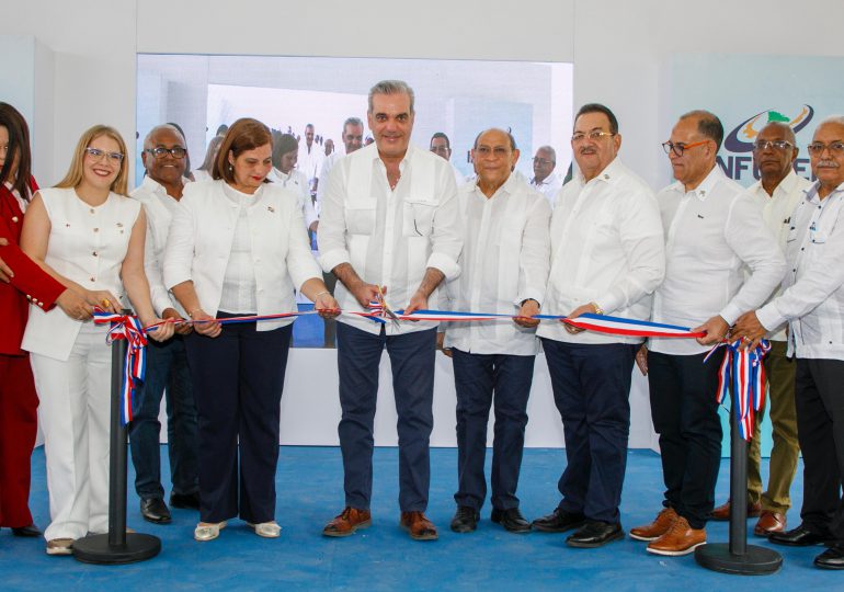 Abinader inaugura Hotel-Escuela del INFOTEP en Sabana de la Mar