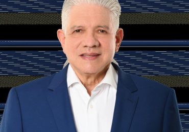 Eduardo Estrella es designado nuevo Ministro de Obras Públicas y Comunicaciones