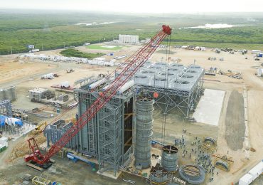 Generadora que se construye en Montecristi aportará 414 MW, el 7.3% de la capacidad instalada actual