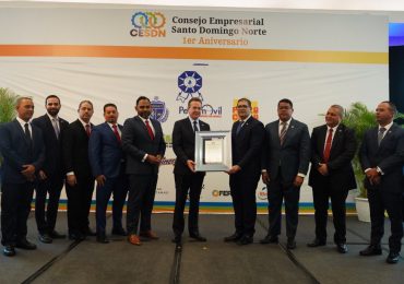 Consejo Empresarial SDN reconoce al ministro Ito Bisonó por su visión y liderazgo en favor del sector industrial y las mipymes