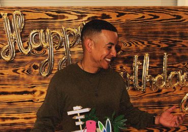 Daddy Yankee celebra su cumpleaños con una sorpresa de su comunidad de fe