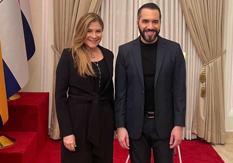 Carolina Mejía se reúne con Nayib Bukele en el marco del encuentro CEAPI en San Salvador